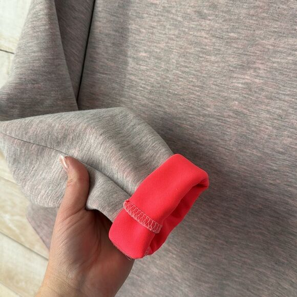 Gianni Bini Grey & Pink Space Dyed Sweatshirt Size M - Picture 2 of 5